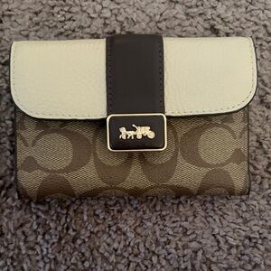 Coach Medium Grace Wallet